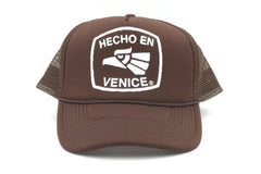 HECHO EN VENICE TRUCKER HAT